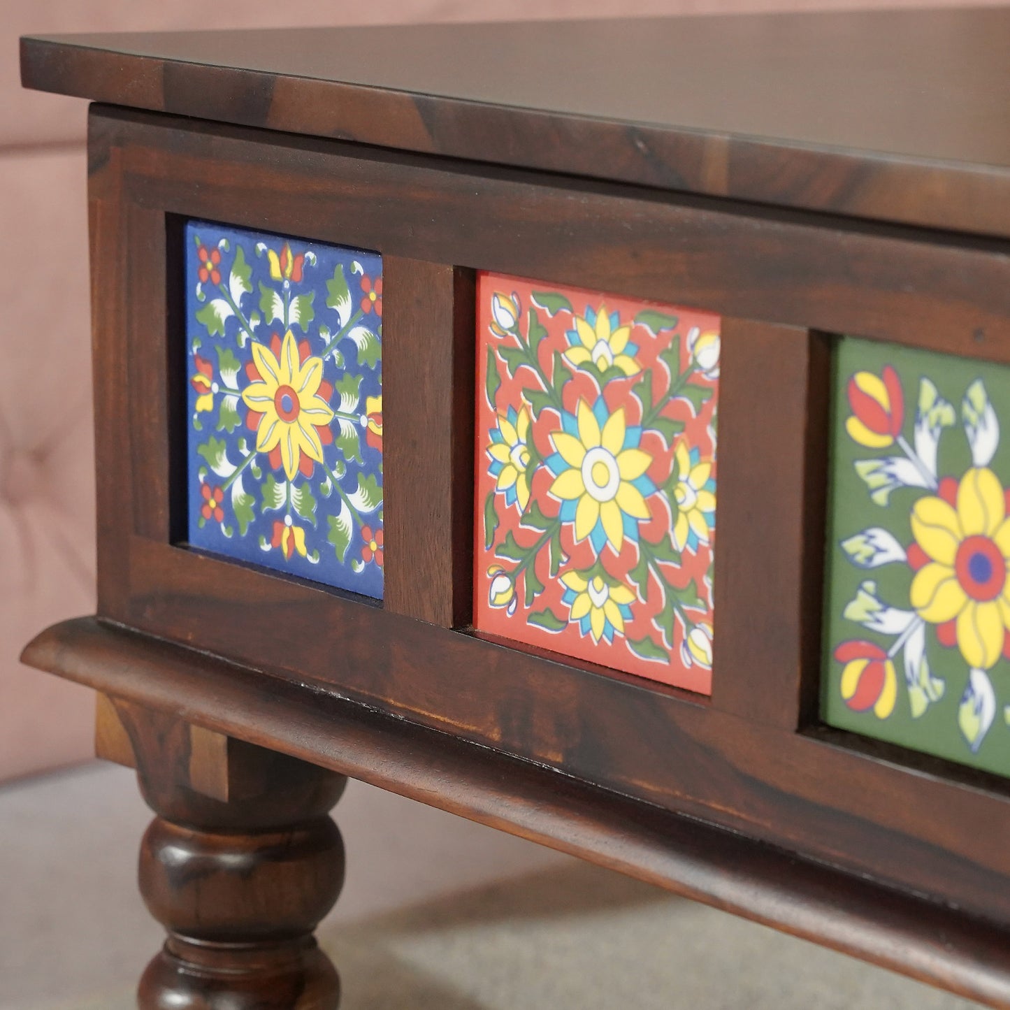 Amber Sheesham Wood Coffee Table in Walnut Finish